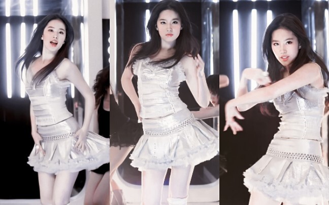 Singing and dancing idol Liu Yifei