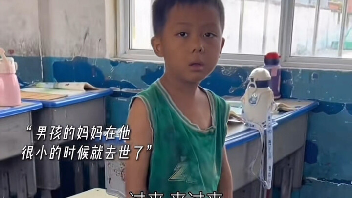 “Bertemu denganmu ibarat seberkas cahaya yang menerangi masa kecil si anak laki-laki yang gelap guli