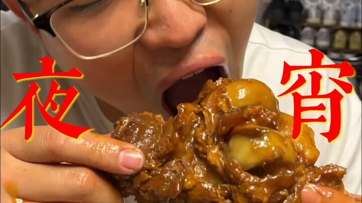 Seperti apa rasanya punya teman sekamar yang suka makan malam