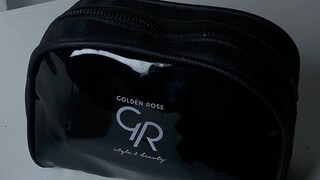 What’s in my travel pouch?