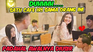 duhh... Satu Cafe Iri Sama Orang Ini, Padahal Awalnya di Usir