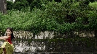 The teacher is in India and we are in Nepal. How Wang Fanxi submits homework