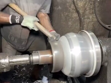 Toples ini dibuat cukup cepat