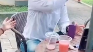 Anaknya Menolak Ibunya Untuk Kembali Gaul