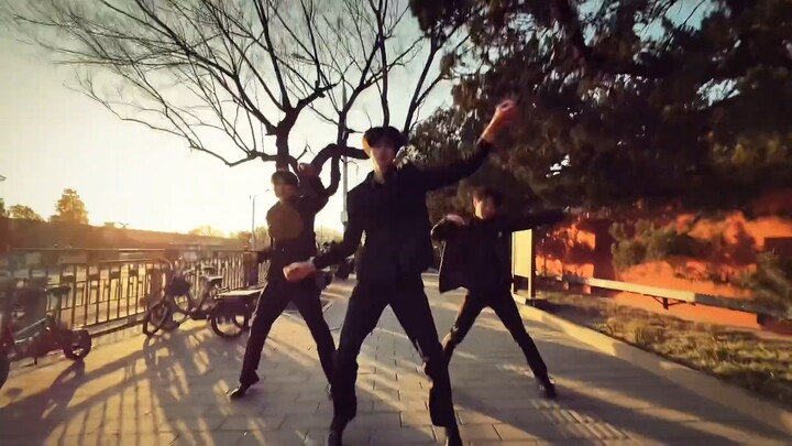 Xa xôi đến kinh thành, một lần chiêm ngưỡng vẻ huy hoàng của trần thế