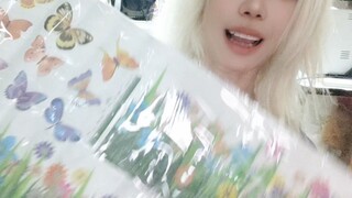 สติ๊กเกอร์