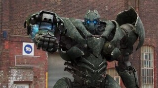 Humans plunge into an internal mech war, causing civilization to plummet rapidly—seizing this opport