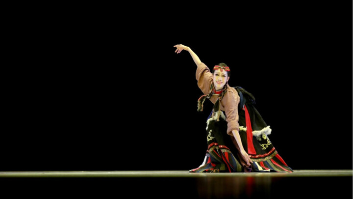 Shanghai Theatre Academy 2024 Graduation Show Tibetan Dance "Heart Tracks"