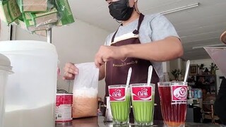ชงได้เรื่อยๆกาแฟโบราณถุงกระดาษรับรองอร่อยทุกแก้วไม่ซ้ำใครจร้ามาชงกับโบว์&น้องบอยกันค่ะ🥤
