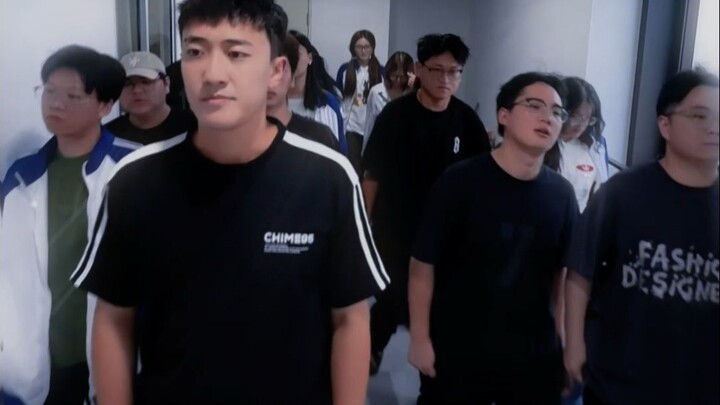 The head teacher can remove Yiduo from the position of class monitor, but they can't sever the bond 