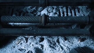 一颗甜蜜的糖果背后隐藏了多少血与泪 ?" "查理和巧克力工厂