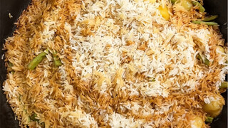 Siapa yang tahu nikmatnya makanan sederhana dan karbohidrat? Setiap kali saya memasak dalam porsi be