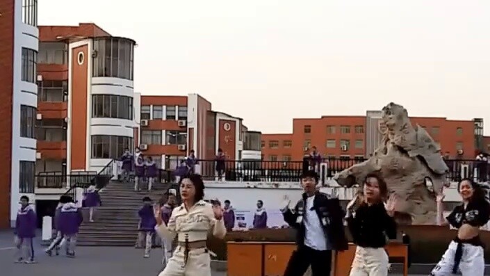 Tất cả đều đang học năm thứ nhất và thứ hai trung học! ! Chương trình giới thiệu sản phẩm chống mong