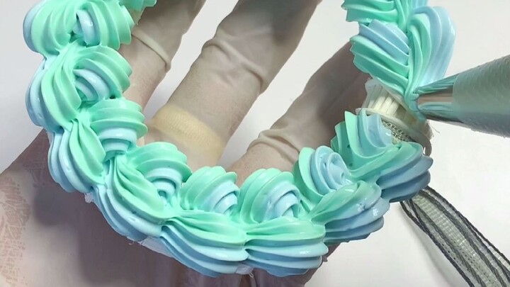 Làm một móc treo xe bằng keo kem mất bao lâu?