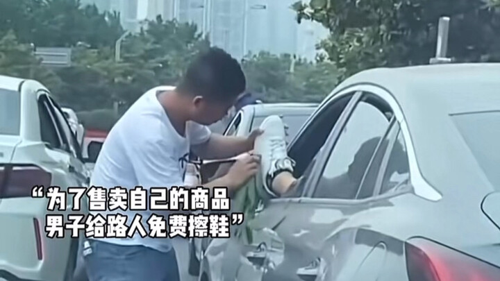 Hidup memang tak mudah, salut untuk setiap orang yang berjuang keras dalam menjalani hidup!