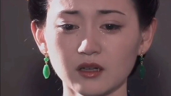 Only with looks like yours do you qualify to play the daughter of Chen Baoguo and He Saifei. Sure, i