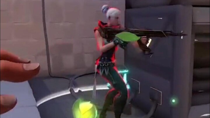 Jie Ti: Masak aku nggak tahu dia teman satu timku?