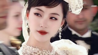 “在当年玛丽苏女主盛行下，少有的拽女富婆设定！”