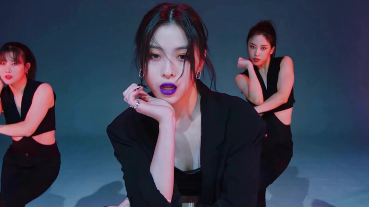Mỹ nhân “điên phê” quá đỉnh! Shin Yujin cover vũ đạo ca khúc “Therefore I am”, hóa trang đẹp trai mu