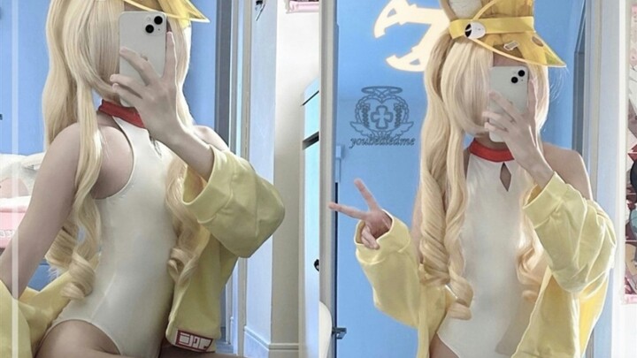 Adult female cosplayer mistaken for a cross-dresser