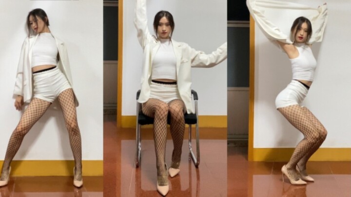 [Taro Balls] [Layar Vertikal 4K] Bagaimana rasanya menari "One Minute One Second" di ruang tamu deng