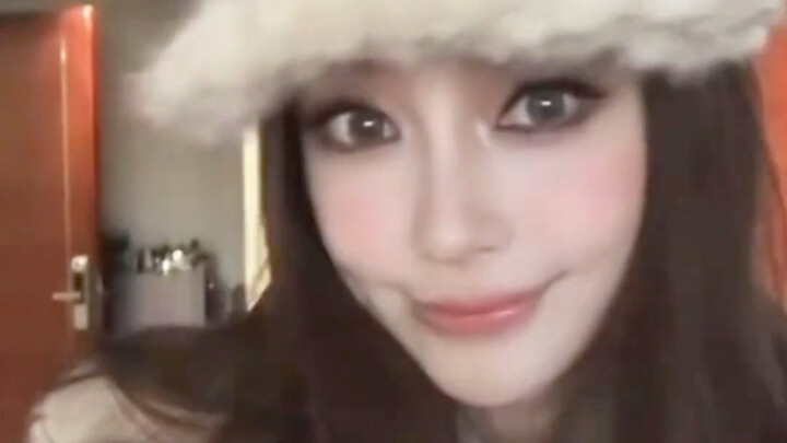 يكفي أن تتدخل الأخت بي قليلًا حتى يُشرق فجر عالم الترفيه المحلي.