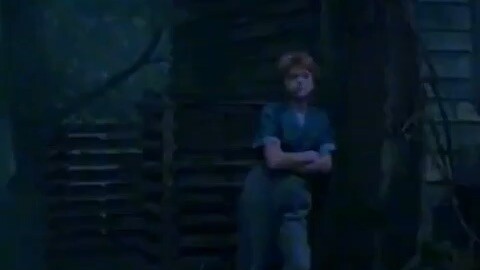 เเค่อยู่ใกล้ก็พอ