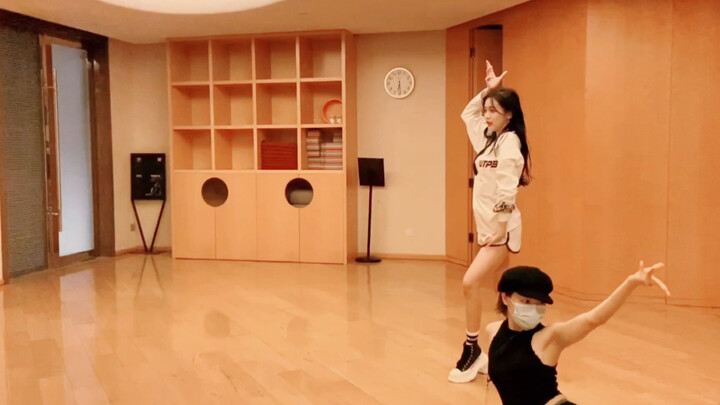 【Wu Xuanyi】Dance Practice Log 8.15