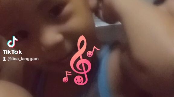 sing a song 🤣😂