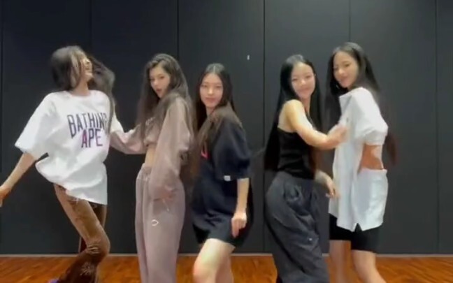 【NewJeans】Tổng hợp vũ đạo phòng tập phiên bản dọc – Attention