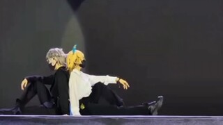 Biteme mirror (for dance)