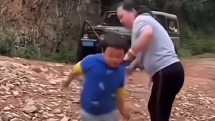 "Tongkat Penenang Laut"