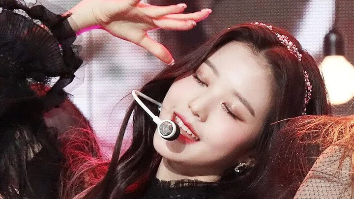 [4K Ultra HD] Jang Won-young’s Stunning On-Site Fan Cam: IZ*ONE – “Fantasy”