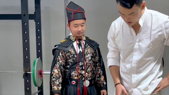 เยี่ยมเยียนเหล่าจอมยุทธ์ทั่วสารทิศ