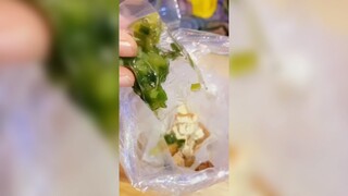 Buồn buồn đi ăn bánh tráng trộn bờ kè xem sao
