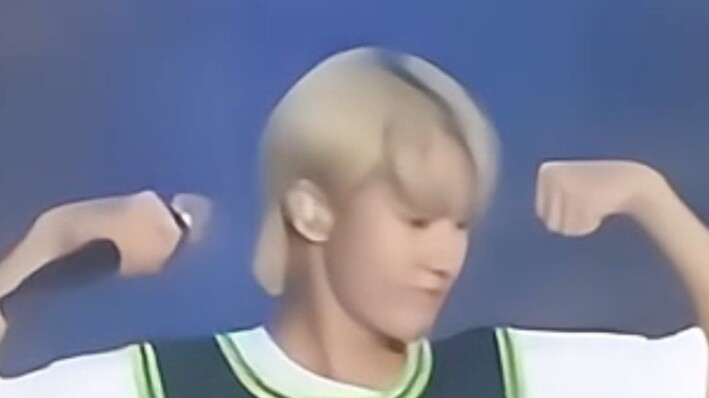 Renjun always adds his own cute energy when imitating his teammates