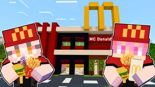 MOMON & ATUN BANGUN MC DONALD'S di MINECRAFT ft @BANGJBLOX