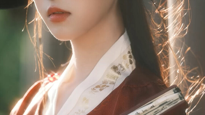 Meet a photographer who understands you, and anyone can be the leading lady.