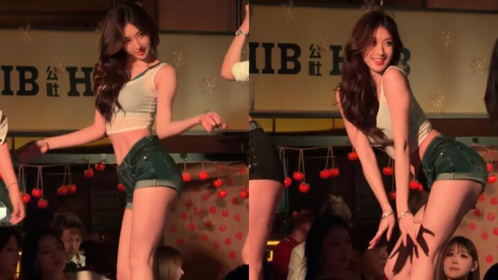 Female college students really have high standards—look at this figure; who wouldn’t be smitten?