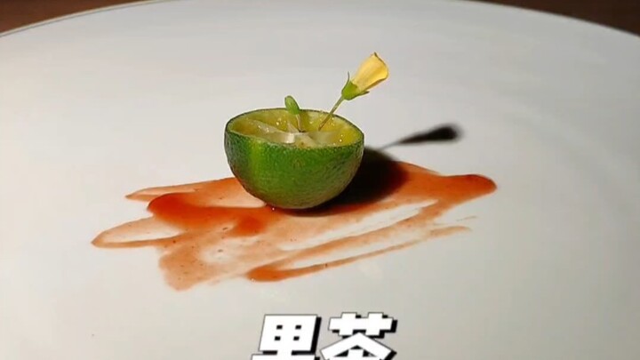 ชาผลไม้แก้วแรกของฤดูใบไม้ผลิ