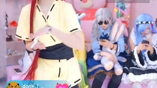 The Nine-Tails, seeking revenge for the Jinchuriki, angrily sells Naruto to earn money at Kushina's 