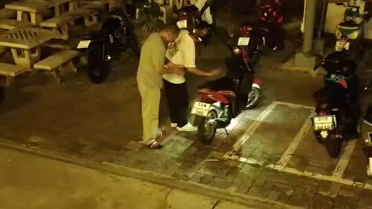 นอนน้อย