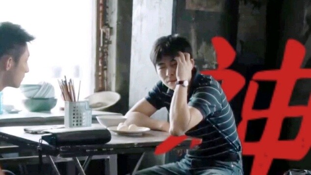 "Bật khóc! Tôi ghét việc một kẻ xấu muốn cứu tôi. Cuộc đối đầu này thật hoành tráng. Cô là người mà 