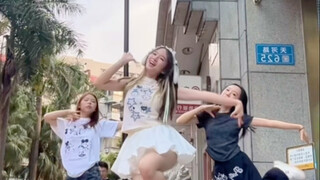 Ketika kamu dan temanmu berencana untuk secara mendadak merekam Cha tapi tidak menari...