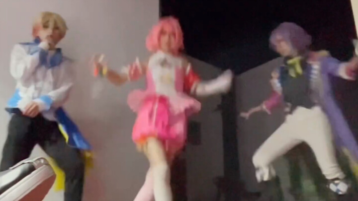 Majestic, but wonderlands × showtime