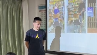 Setelah pemimpin sekolah melihat video kami membawa anjing itu ke kelas...