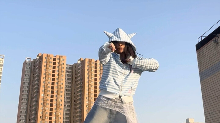 มีผู้ติดตาม 40,000 คนแล้ว! ขอบคุณที่ให้อภัย ขอบคุณที่อยู่เคียงข้างกัน ขอให้พยายามต่อไป!