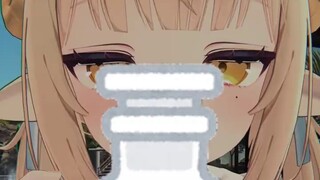 The Lolita anchor bullies the audience with her stinky feet! And keeps provoking! !
