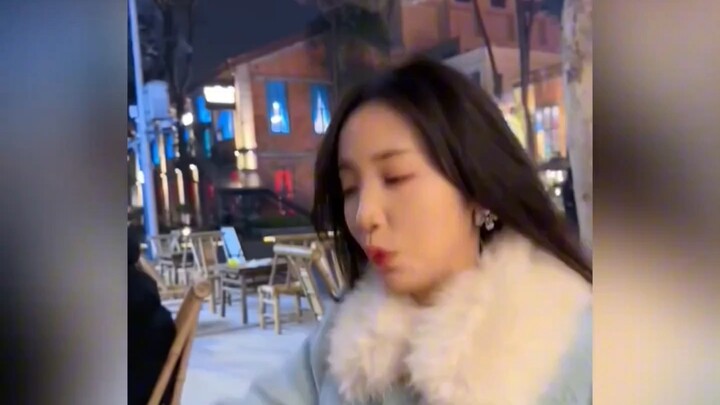 الفتاة من سيتشوان لطيفة جدًا، يا رفاق أنتم تكذبون علينا