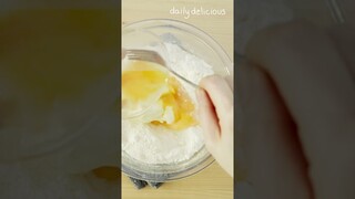 สโกนครีมมี่แสนอร่อย/ Mascarpone cheese scones/ クリーミーチーズスコーン